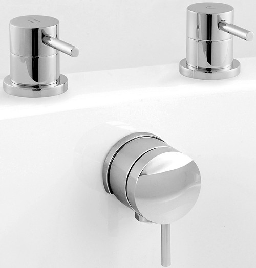 Additional image for Freeflow Bath Filler With Pop Up Waste (Chrome).