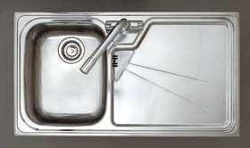 Astracast Sink Lausanne 1.0 bowl stainless kitchen sink with right hand drainer.