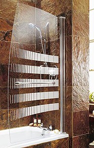 Coram Screens Frameless sail bath screen with chrome stripes.