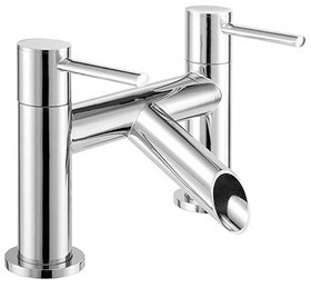 Mayfair Liu Bath Filler Faucet (Chrome).