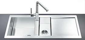 Smeg Sinks 1.5 Bowl Stainless Steel Flush Fit Sink, Right Hand Drainer.