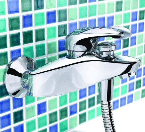 Additional image for Wall Mounted Bath Shower Mixer Faucet With Shower Kit (Chrome).