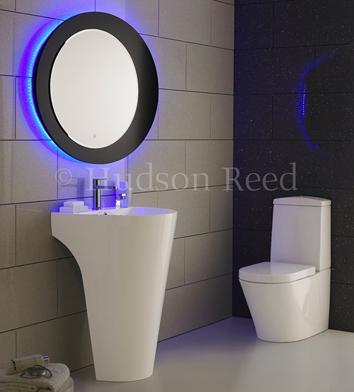 Additional image for 3 Piece Bathroom Suite With Toilet, Seat & 610mm Basin.